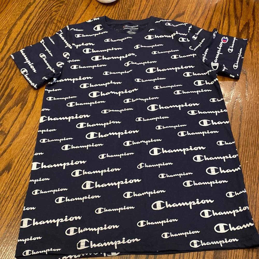 Champion Boys  tee bend new Xl navy